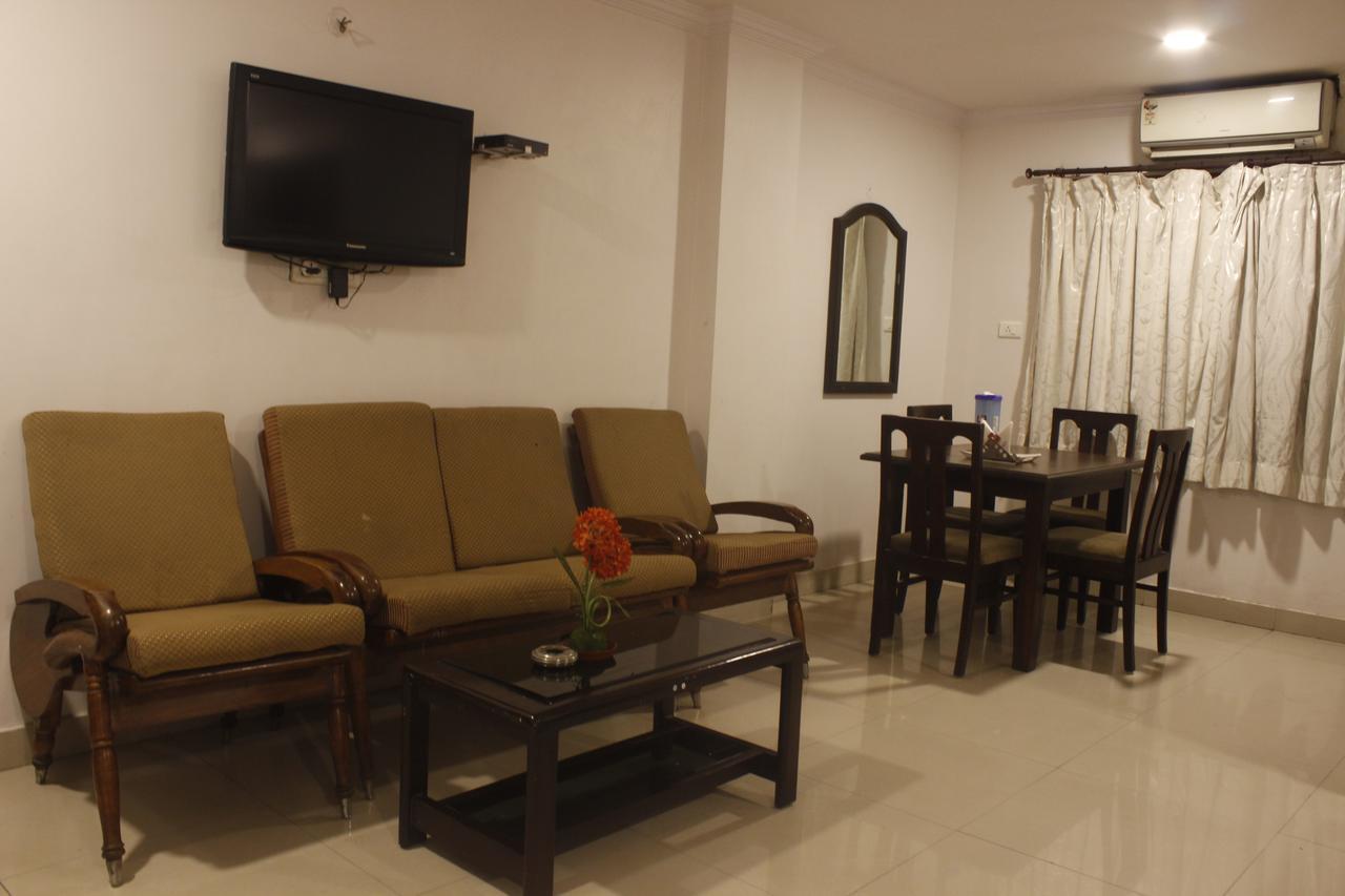 Hotel Chandra's Visakhapatnam Exteriör bild